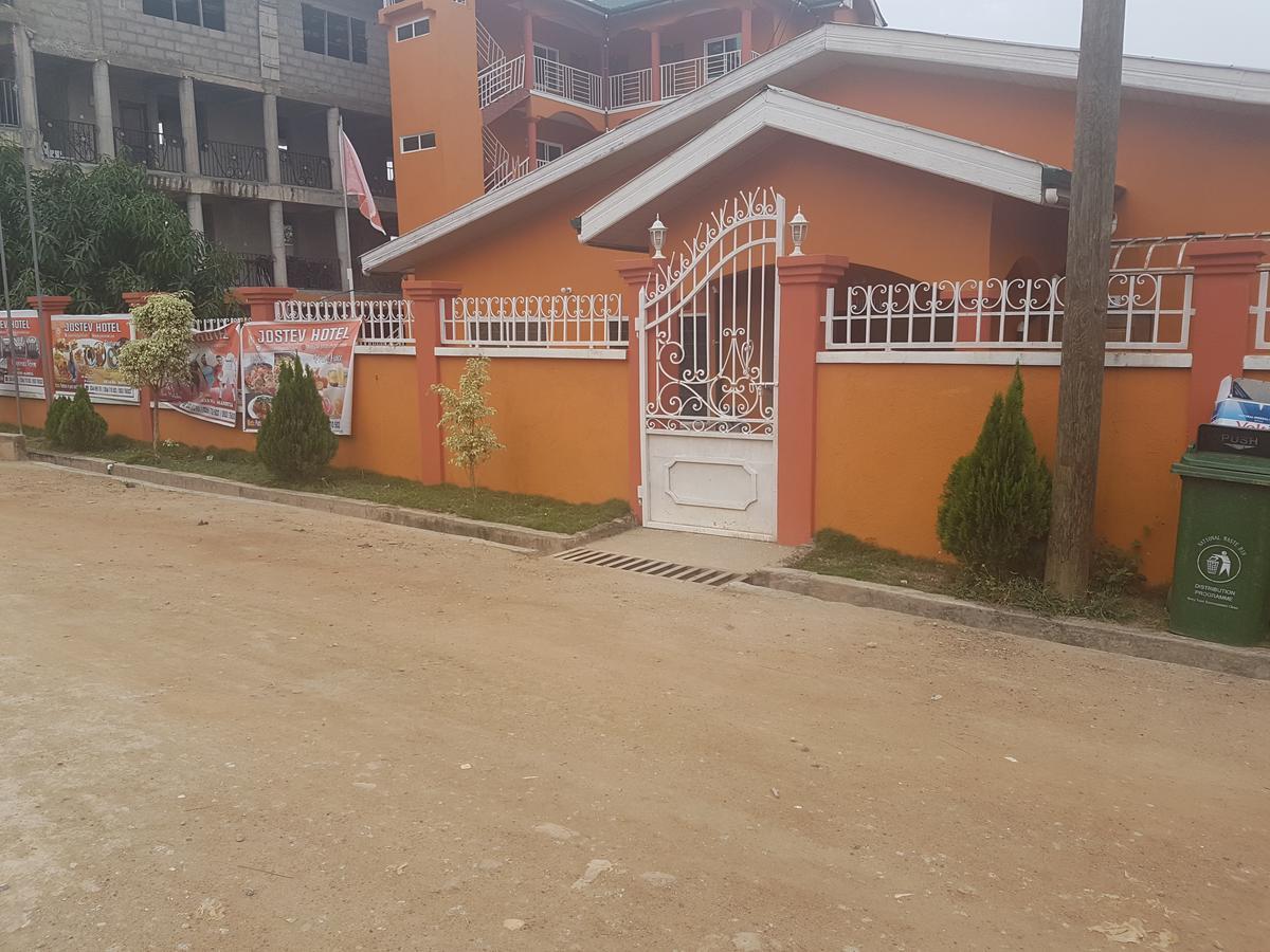 Jostev Hotel Kumasi Ngoại thất bức ảnh